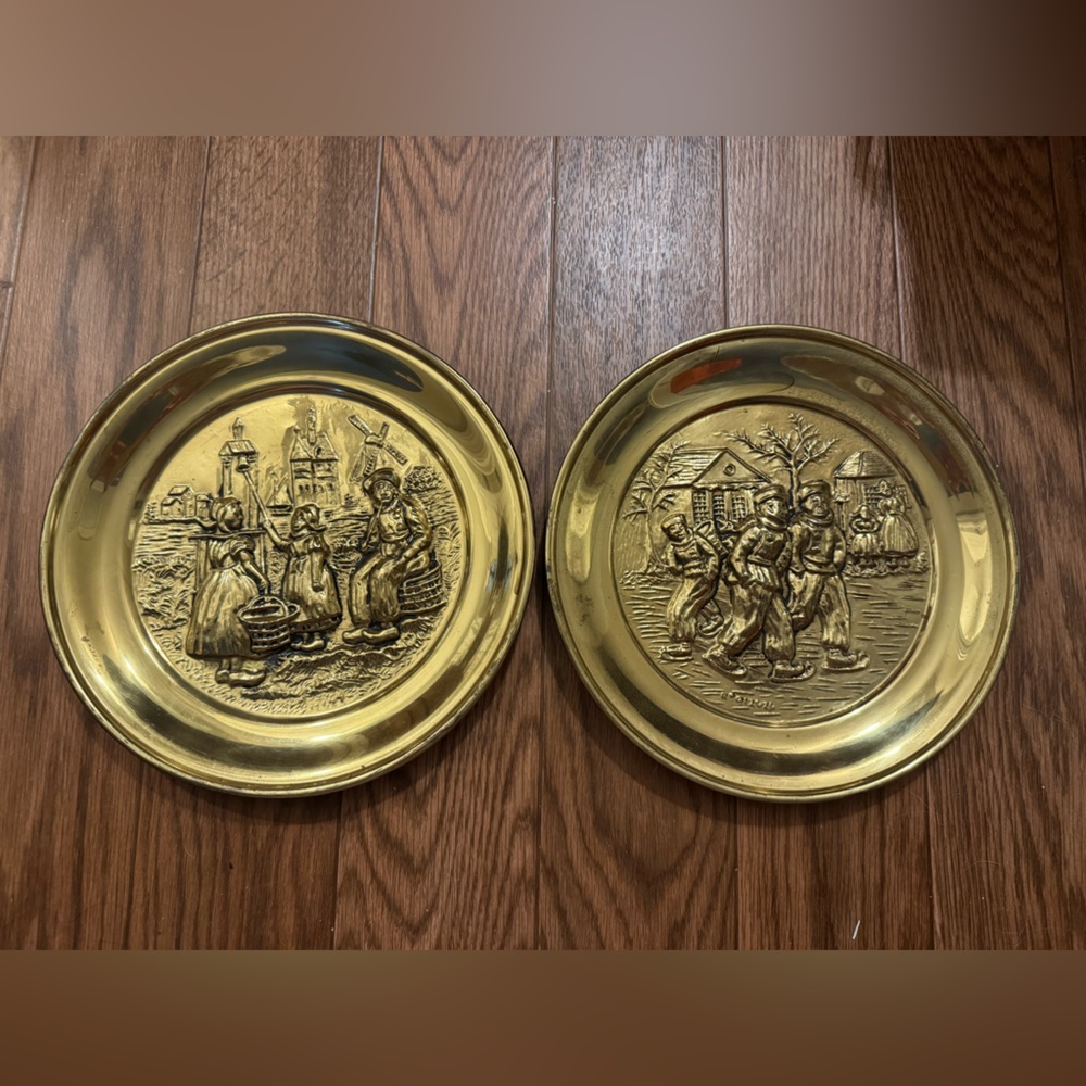 Vintage Solid Brass Dutch Decorative Wall Plates— Set of 2